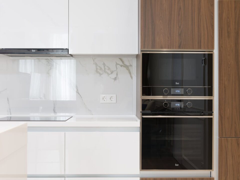 Jak zaplanować gniazdka w kuchni pod wymiar